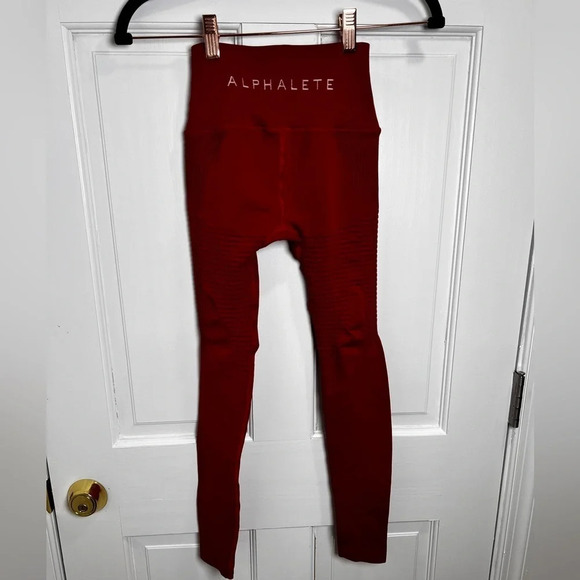 Alphalete leggings size xs in excellent condition. - Picture 3 of 8